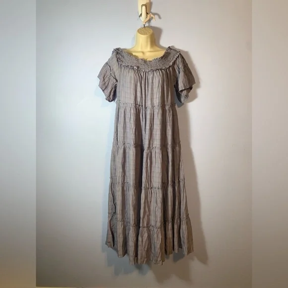 Entro Gray blue tiered Women's maxi Dress short sleeve flowy size large smocked - Picture 1 of 7